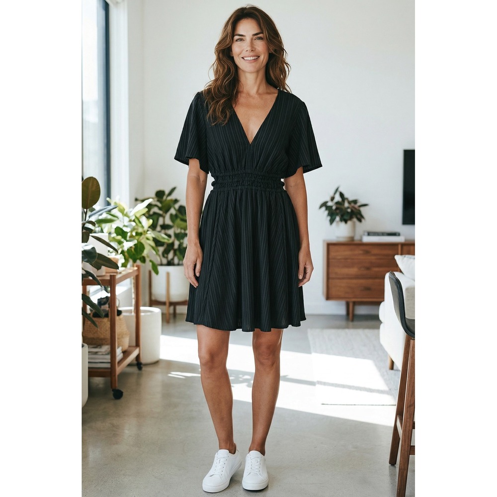 Blush‎ Black Textured V-Neck Cut-Out Smocked Waist Mini Dress Plus Size 1X